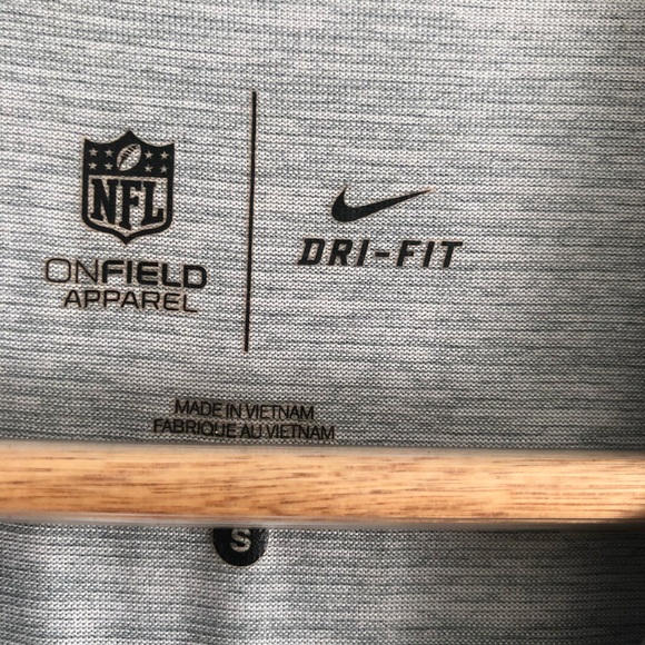 Nike NFL Patriots Dri-Fit Men’s Gray Shirt - Picture 5 of 7